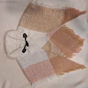 Womens knit capelet